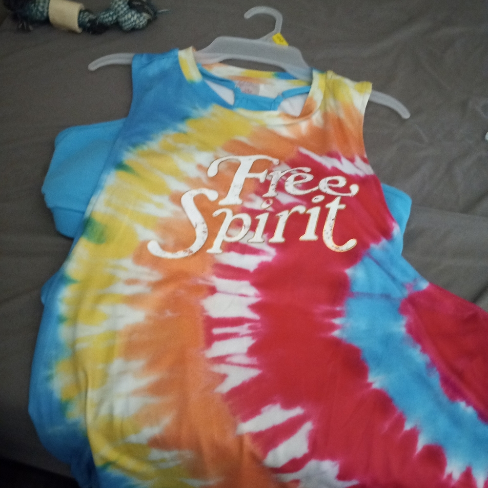 Summer  tops